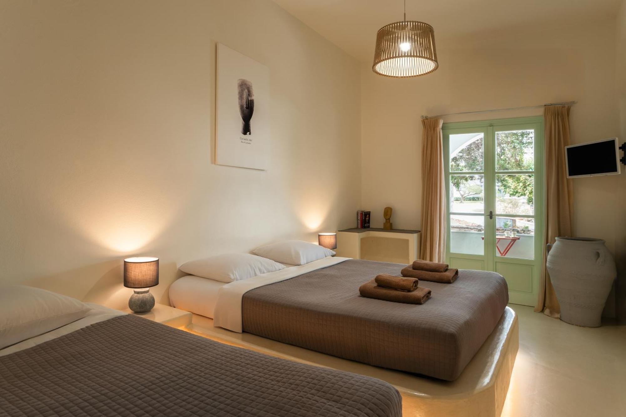 Orion Apartment เนาซา ภายนอก รูปภาพ